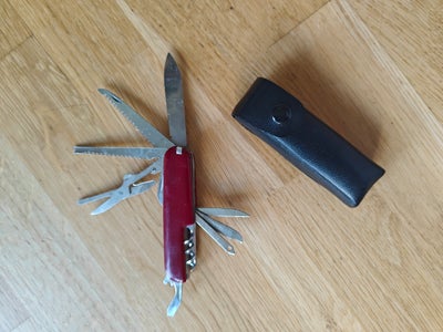 Militær, Praktisk lommekniv. med 13 værktøjer, Lille lækker og praktisk lommekniv, brugt af en forsv
