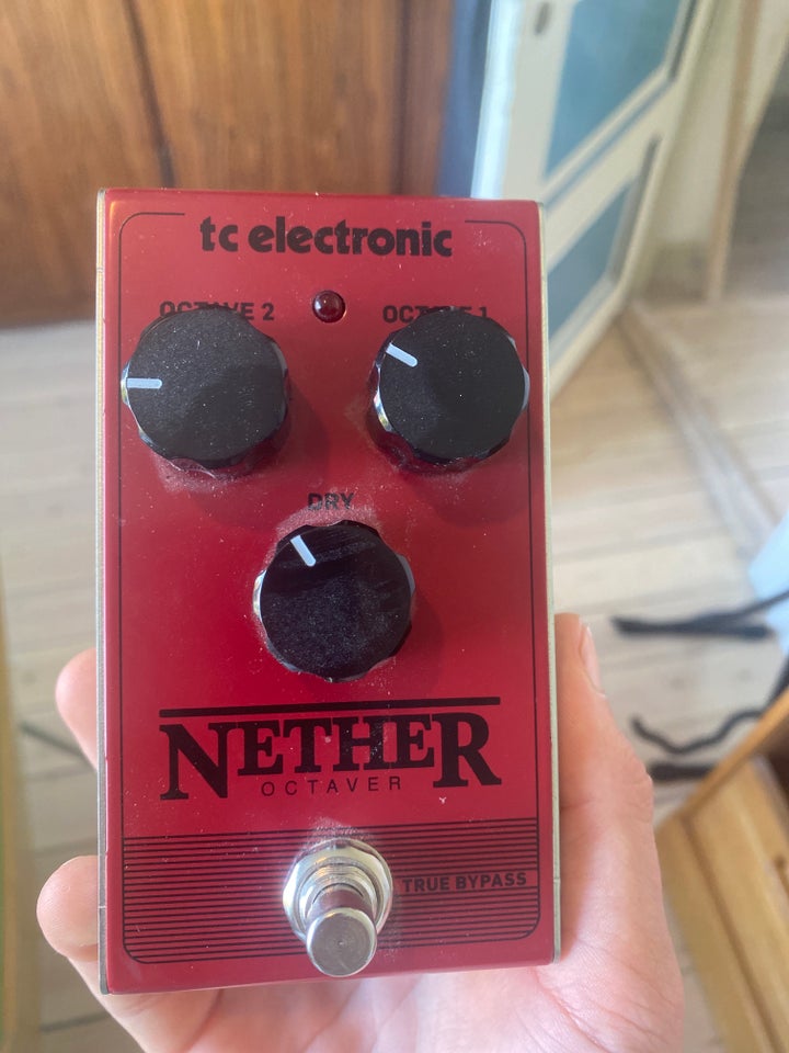 Guitar pedal Nether Octaver, TC Electronic Nether Octaver