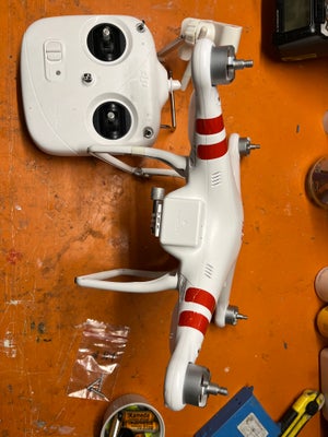 Drone, DJI Phantom, DJI Phantom drone kan ikke starte
Sender og drone sælges samlet