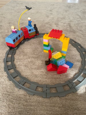 Lego Duplo, Tog, Fin lille tog bane som mit barnebarn har brugt rigtig meget.