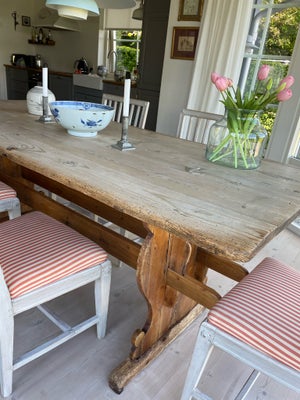 Spisebord, b: 88 l: 210, Helt fantastisk smukt og gedigent antikt svensk langbord / spisebord med ma