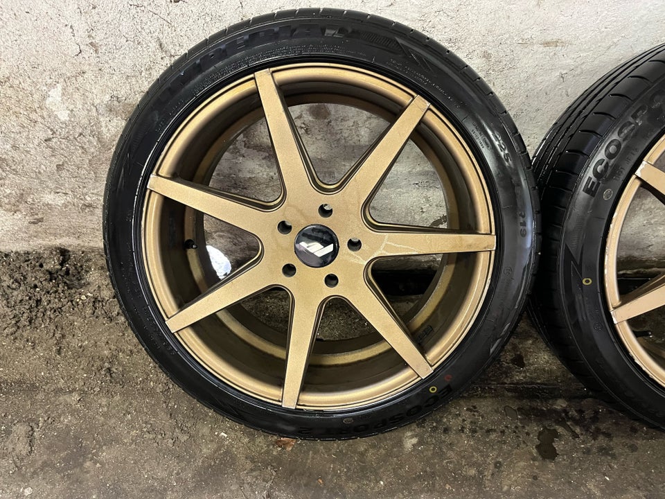 19", krydsmål 5 x 114,3, fælge med dæk