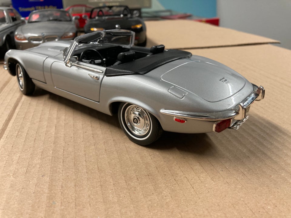 Modelbil, Jaguar E-type 1971 V12 1/18, skala 1/18