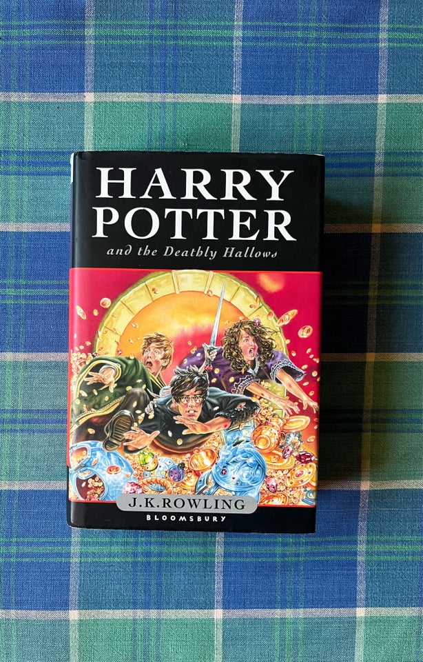 Harry Potter and the Deathly Hallows, J.K. Rowling, genre: