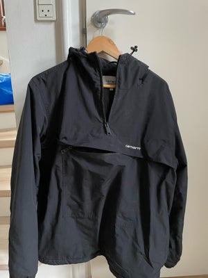 Anorak, str. M, Carhartt,  Sort,  Næsten som ny, Fin anorak med varmt for. 