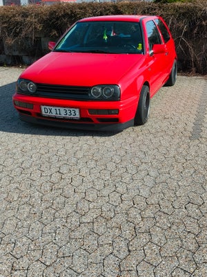 VW Golf III, 1,8 Joker, Benzin, 1997, km 258000, rød, træk, ABS, airbag, 3-dørs, startspærre, servic