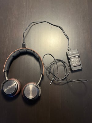 headset hovedtelefoner, B&O, H8, Defekt, Vil ikke længere oprette forbindelse til Bluetooth. Noget e