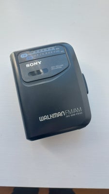 Walkman, Sony, WM-X101 , God, Sælger en SONY walkman med FM/AM Radio.
Både radio og båndoptager virk