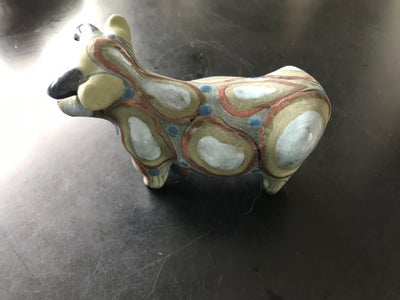 Keramik , Dybdahl, motiv: Ko, 
Skøn lille ko fra Dybdahl i skønne farver