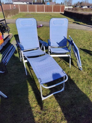 Camping stole, 2 virkelig lækre stole med skamler så de kan laves til liggestole.