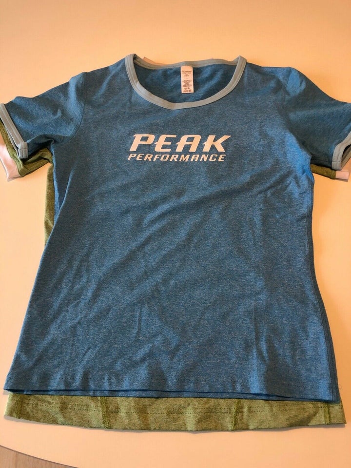 T-shirt, Peak performance , str. 40