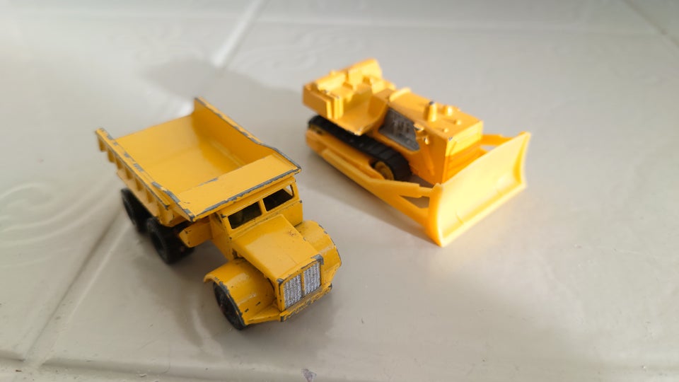 Modeltraktor, Lesney og Matchbox Heavy truck og dozer,