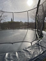 Super lækker, stor og fejlfri trampolin