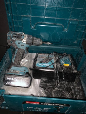 Slagboremaskine, Makita, Makita slagboremaskine med 5.0 batteri og lader samt kasse 

Makita gipsmas