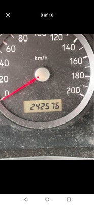 Suzuki Liana, 1,6, Benzin, 2004, km 242000, nysynet, 5-dørs, Fin og velkørende bil. 
Leveres nysynet