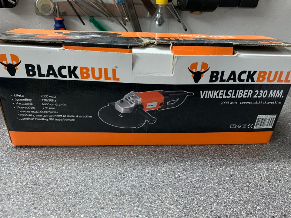 Vinkelsliber, Black Bull