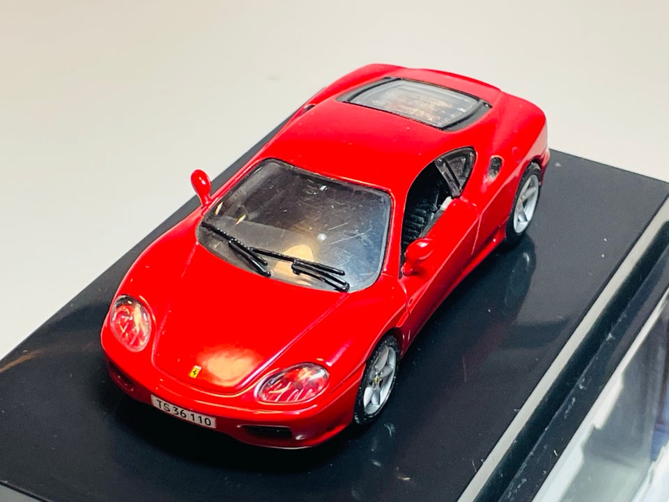 Modelbil, Hot Wheels Ferrari 360 Modena, skala 1:43