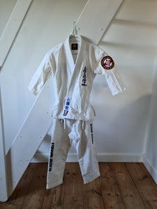 Find Karate Gi 130 på DBA - og salg og brugt