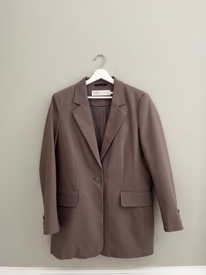 Blazer, str. 40, In Wear,  Brun,  Næsten som ny, Flot blazer, aldrig brugt

Nypris 1300,-