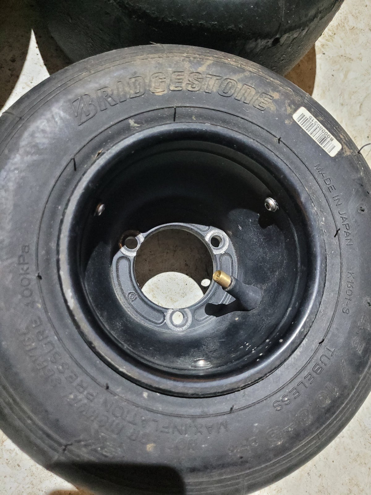 Gokart, Magnesium fælge med dæk