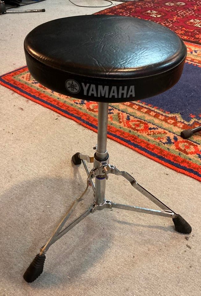 Trommesæt, Yamaha Recording Custom Drum Stool DS550U