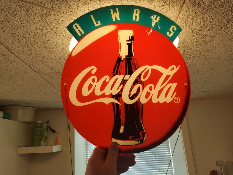 Coca Cola, Plastik skilt