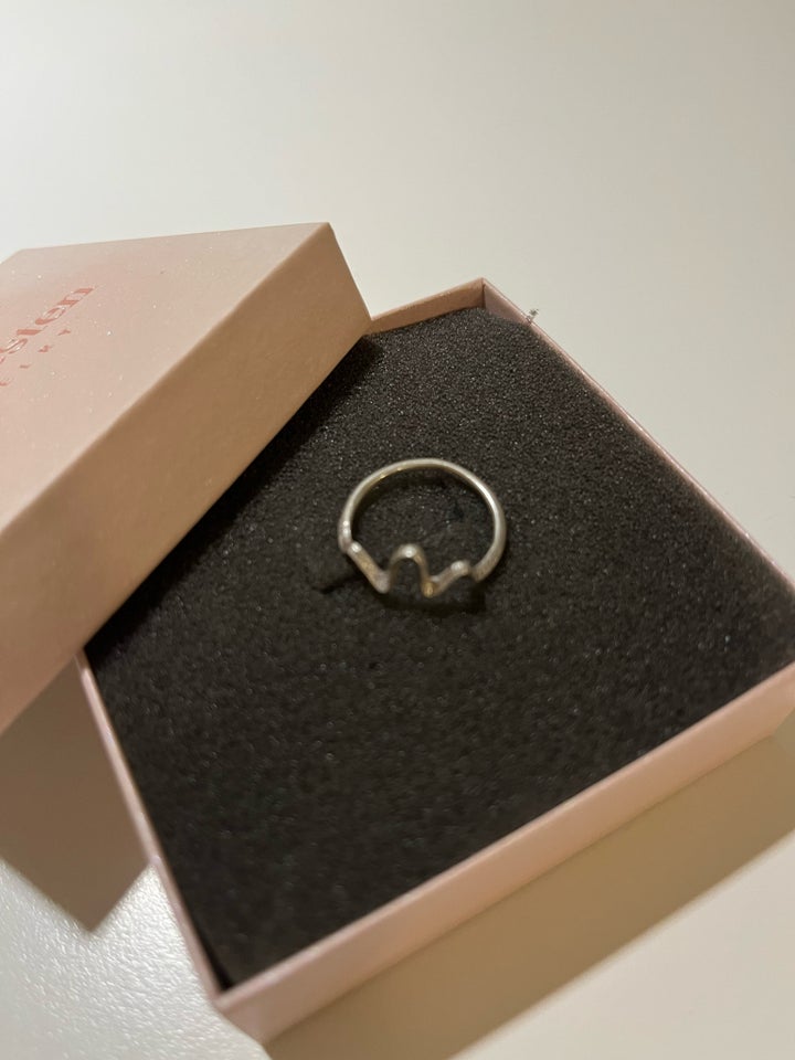 Ring, sølv, Månesten