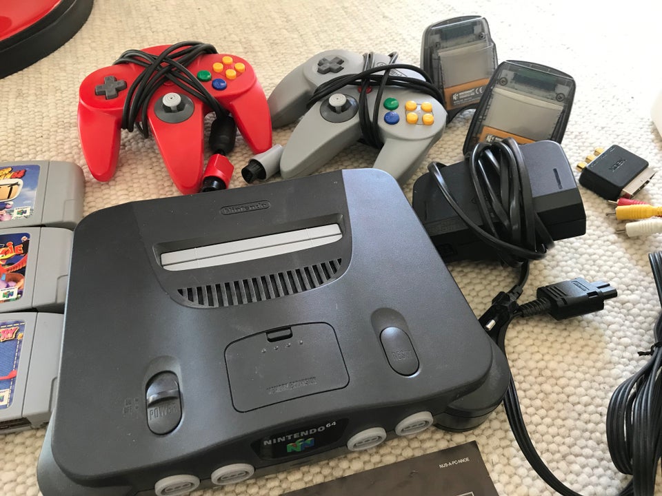 Nintendo 64, NUS-001 (EUR), God