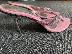 Find Pink Stiletter 39 DBA - køb og salg af nyt og brugt