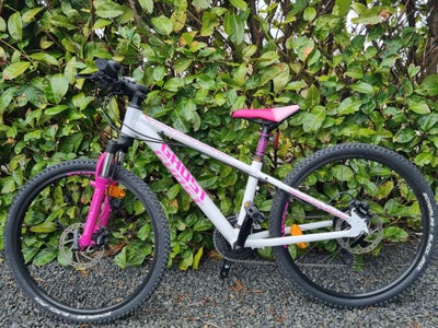 Pigecykel, mountainbike, Ghost, 20 tommer hjul, Flot pige cykel. Stået i garage, næsten ikke brugt
