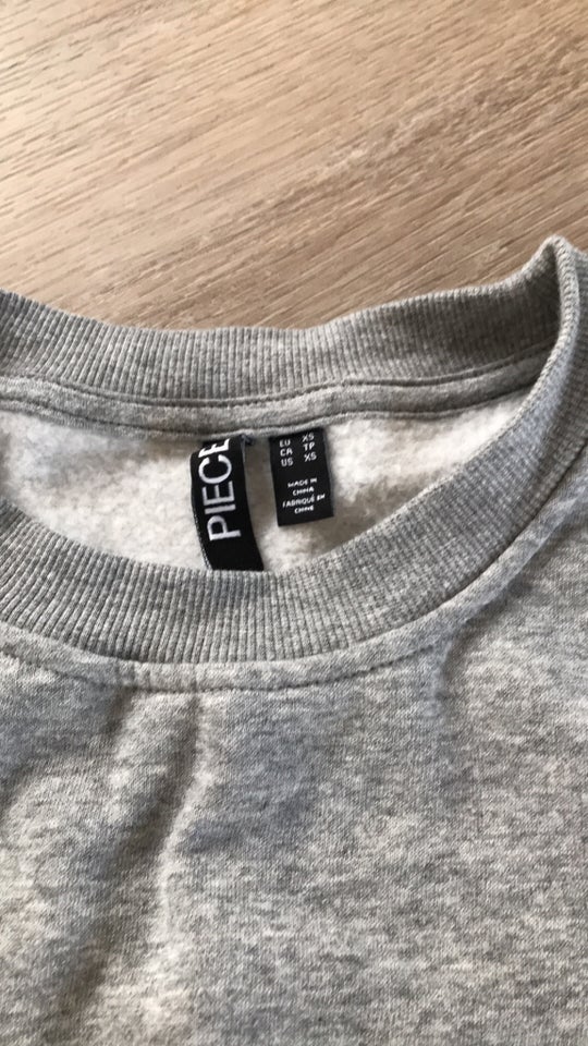 Sweatshirt, Pieces, str. XS