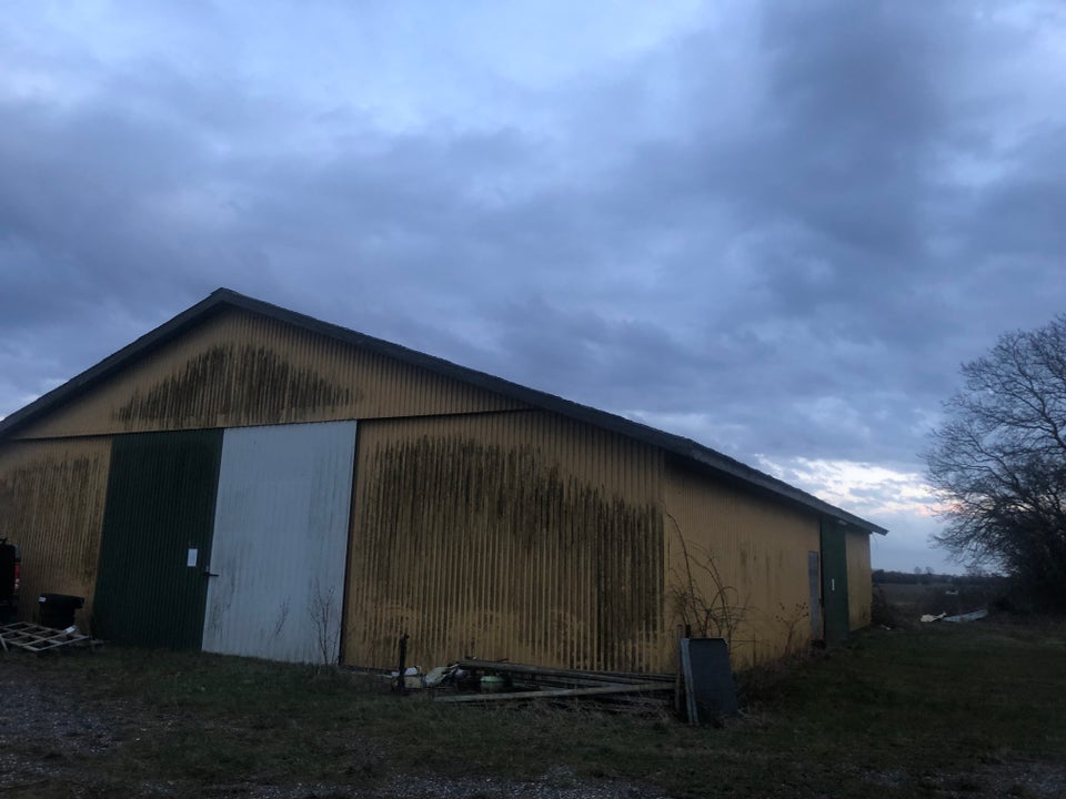 4840 landejendom, 10 vær, 350 m2