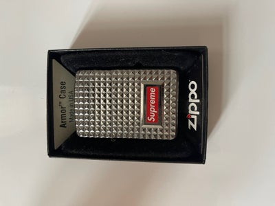 Lighter, Supreme Diamond Cut zippo, Supreme Diamond Cut zippo lighter 
Sælges for 1450kr