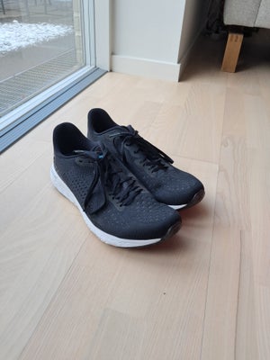 Løbesko, Løbesko, New Balance Freshfoam tempo, str. 45, New Balance Fresh Foam Tempo sko. Det er den