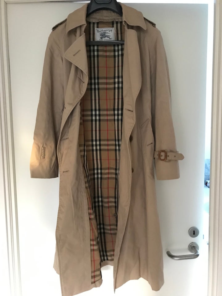 Trenchcoat, str. 38, Burberys