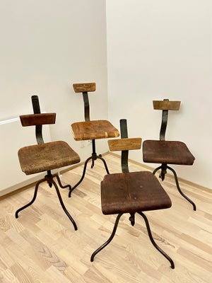 Spisebordsstol, Træ og jern, b: 50, Drejestol med masser af patina. Kan drejes fra meget lav op til 