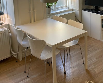 Spisebord, Laminat og stål, Ikea, b: 75 l: 125, Vi sælger vores Ikea MELLTORP spisebord.
Nypris: 449