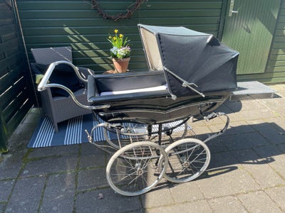 Barnevogn, Silvercross Wilson, Very spacious vintage baby pram. Can be used with kids up to 4 years 
