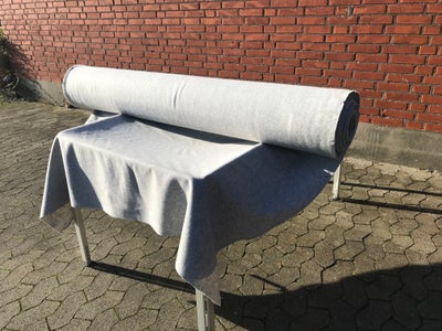 Stof, Møbelstof, 100 % melange uld - Farve lys grå - 150 cm. ca. 20 mtr. Prisen er for ele rullen.