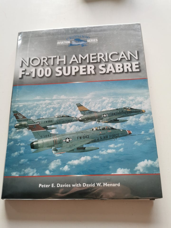 North American f-100 super sabre., emne: flyvemaskiner og