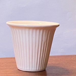 Rillet Keramik | DBA brugt porcelæn, bestik og glas
