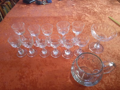 Glas, Ølkrus+ champagneglas + hedvinsglas, Derby Holmegård/ Kastrupn, Derby glas, gamle kuglede i bu