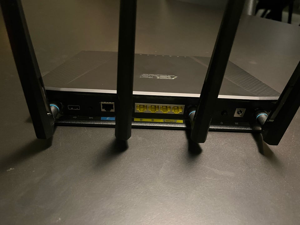 Router, Asus RT87U, Perfekt