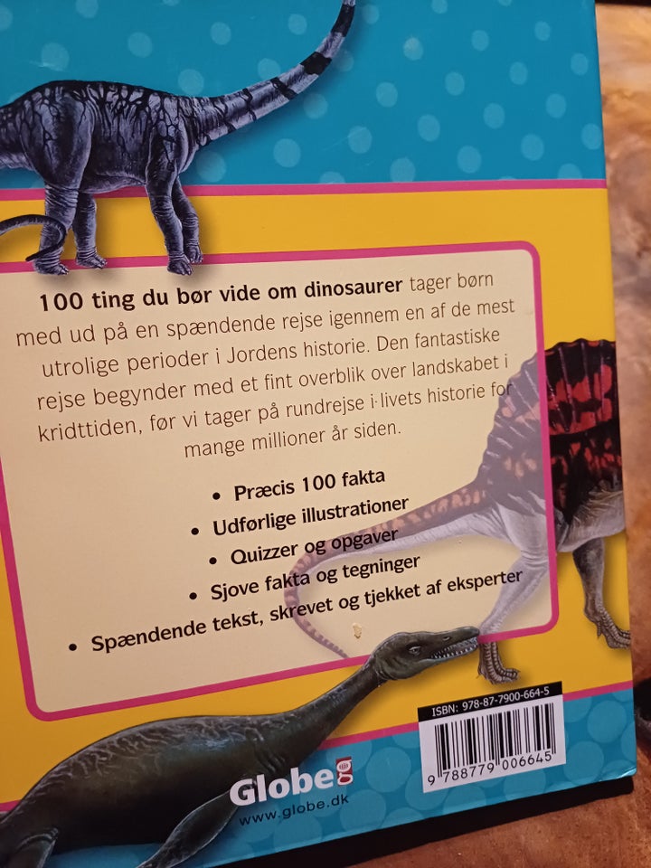 100 ting du bør vide om dinosaurer., .