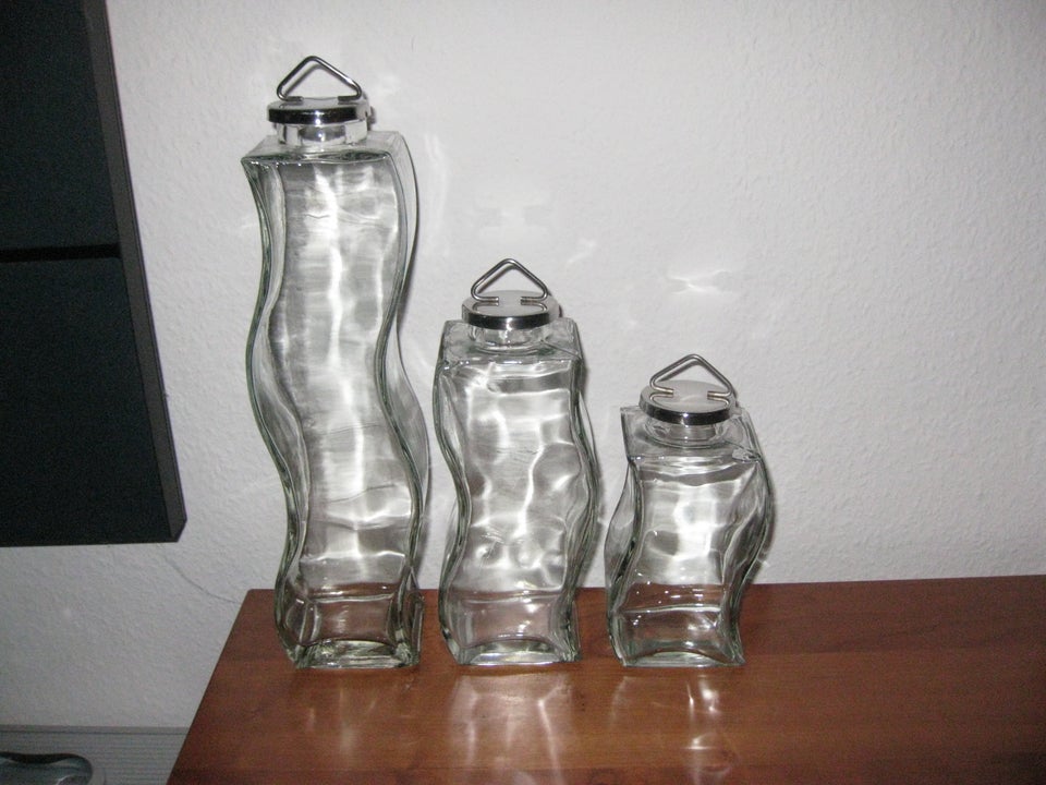 Glas karafler, glas flasker med glasprop