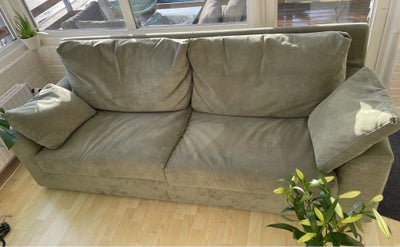 Sofa, 3 pers., Olivengrøn sofa: L: 215 X B: 95
Kan tørres over med en klud
Ingen røg og ingen husdyr