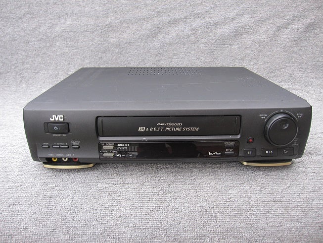 VHS videomaskine, JVC, HR-J748