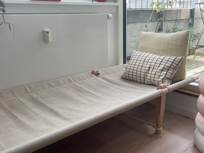 Daybed, træ, Skovshoved Møbelfabrik, Den klassiske savbriks fra Skovshoved Møbelfabrik. Den kan opbe