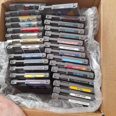 24 nes spil sælges, NES, Sælger her en samling nes spil hver for sig eller samlet.

Megaman2 , mario