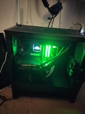 RTX 4070 Super  Nvidia, 12 GB RAM, Perfekt, Sælger mit RTX 4070 Super 
da jeg skal have noget vilder